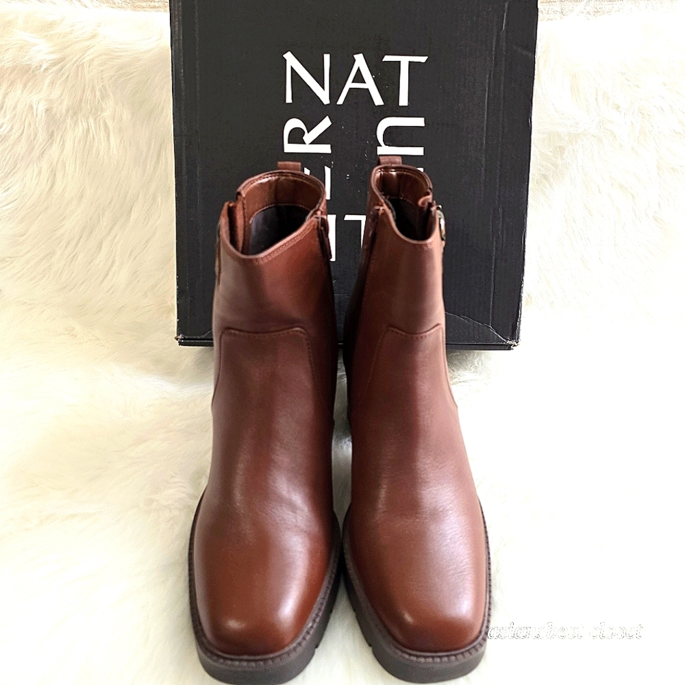 NATURALIZER ANKLE BOOTS